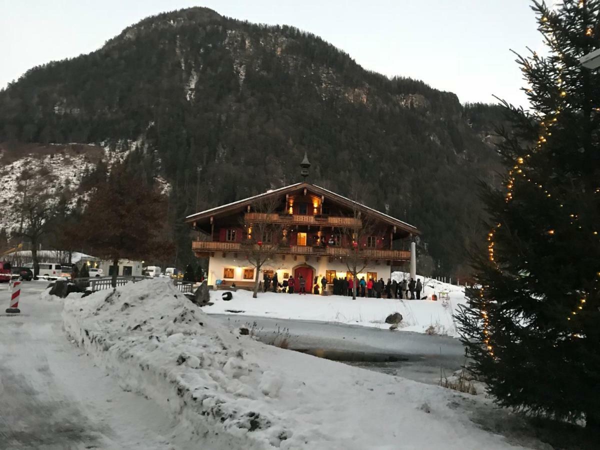 Grubhof Castle Flat For Families Apartamento Sankt Martin bei Lofer Exterior foto