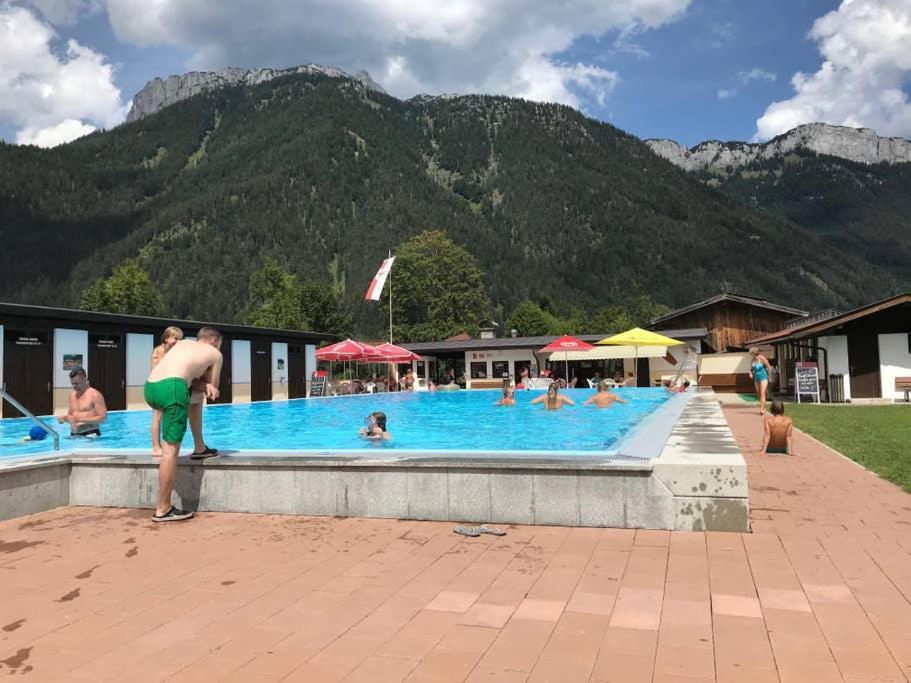 Grubhof Castle Flat For Families Apartamento Sankt Martin bei Lofer Exterior foto